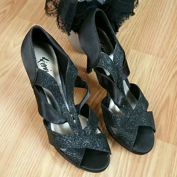 FIONI Night Black Shimmer Satin Heels - Picture 2 of 8